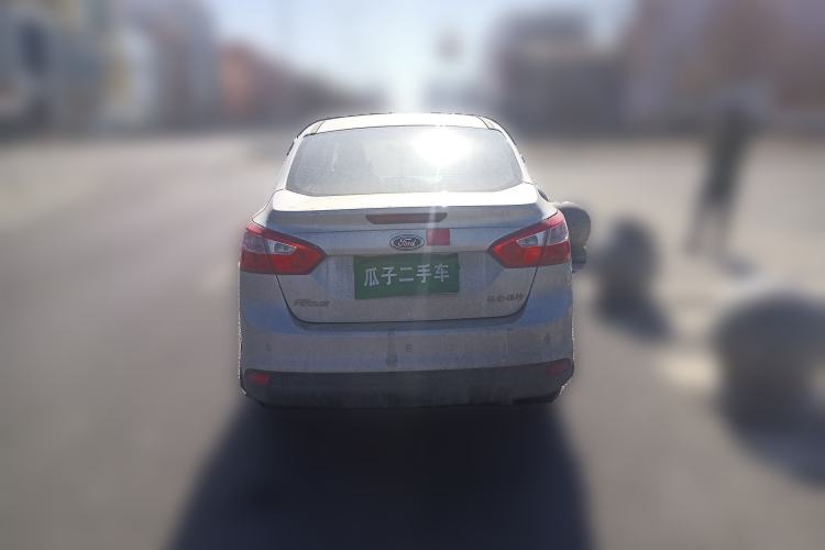 Used Ford Focus 2012 Sedan 1.6L Automatic Fashion Edition