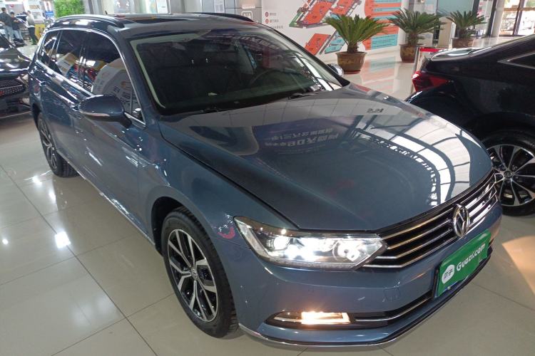 Used Volkswagen Variant 2018 380TSI Two-Wheel Drive Comfort Edition
