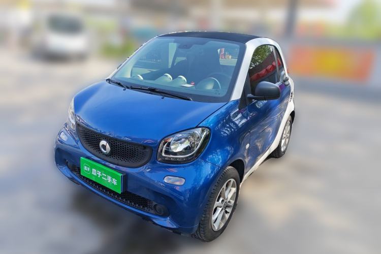 Used smart fortwo 2015 1.0L 52 kW hardtop Dynamic version