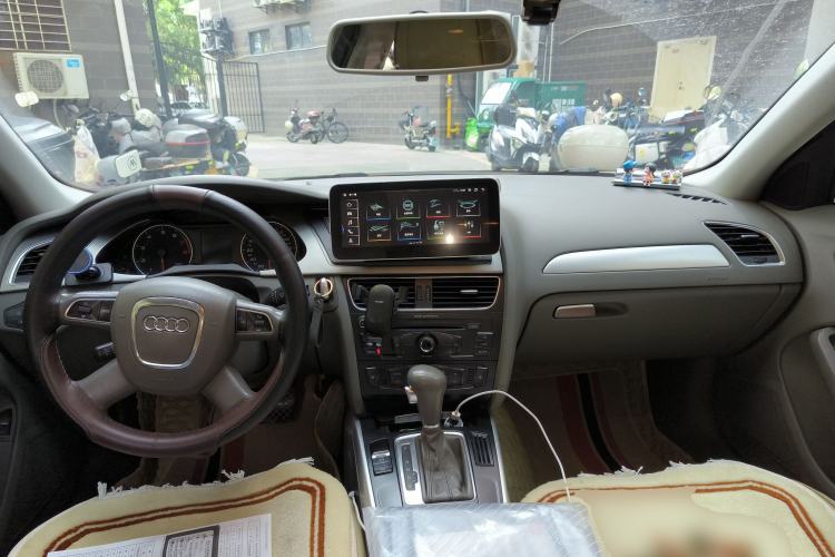 Used Audi A4L 2012 2.0 TFSI automatic standard version