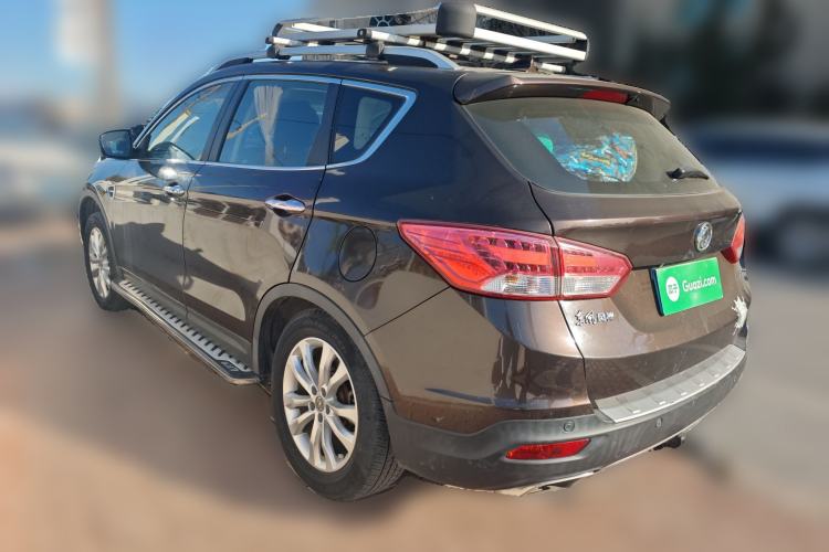 Used Dongfeng Aeolus AX7 2015 2.0L Manual Zhiyi Trim