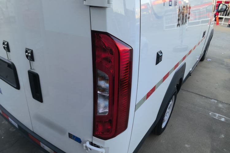 Used Foton Intelligent Blue Elf E7 2024 Facelifted All-Electric Van Flat Roof 2 Seats Evey Lithium Energy 41.86 kWh