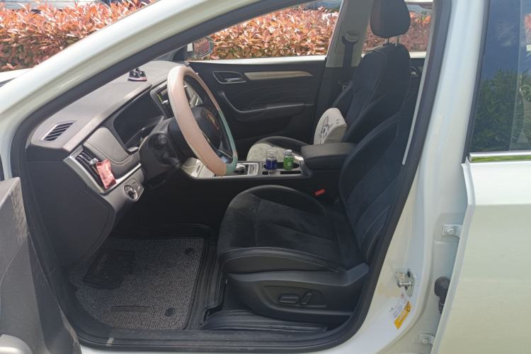 Used Roewe i6 New Energy 2017 45T Hybrid Connective Smart Luxury Edition