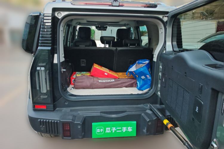 Used JETOUR Traveler 2023 2.0T Four-Wheel Drive Conqueror Trunk