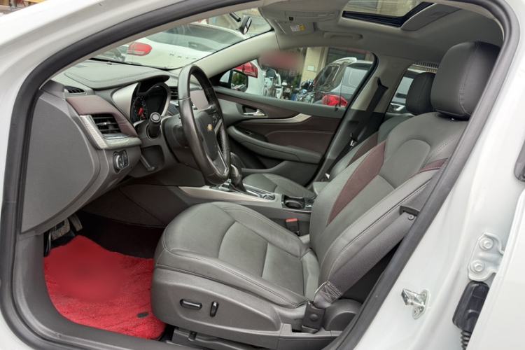 Used Chevrolet Malibu 2018 530T Automatic Luxury Edition Interior 2