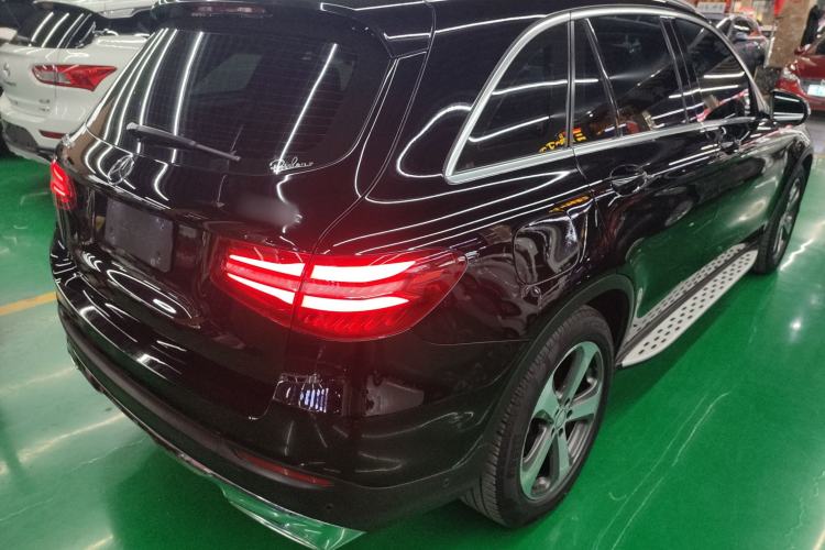 Used Mercedes-Benz GLC 2016 GLC 260 4MATIC Luxury Model