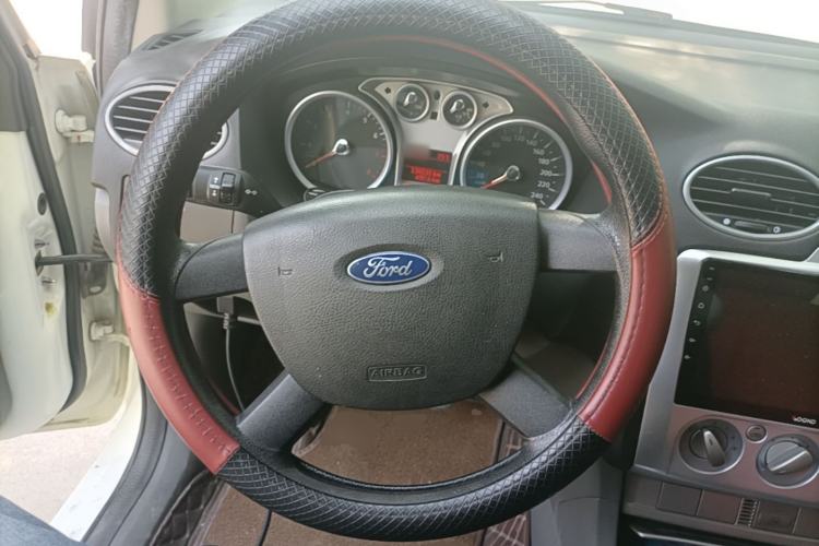 Used Ford Focus 2013 Hatchback Classic 1.8L Manual Base Model
