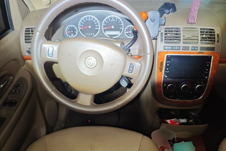 Used Buick GL8 2011 2.4L LT Executive Edition