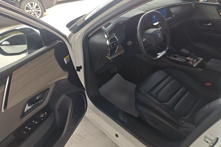 Used Citroen C5 X 2021 1.6T Enjoy the Extraordinary Driver Seat