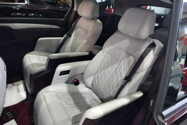 Used Buick GL8 2022 Avenir Aivia Six-Seat Deluxe Edition