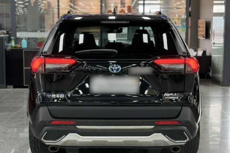 Used Toyota RAV4 2023 Dual-Engine 2.5L E-CVT Two-Wheel Drive Elite Plus Edition Exterior 3