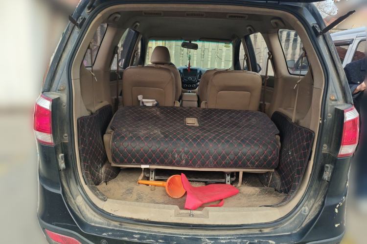 Used Baojun 730 2014 1.5L manual Comfort ESP version 7 seats
