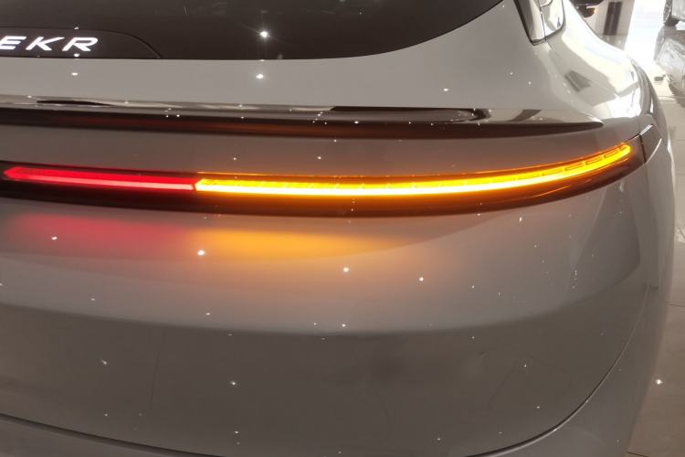 Used Zeekr 007GT 2025 Rear-Drive Intelligent Driving Version 75 kWh Right Rear Taillight