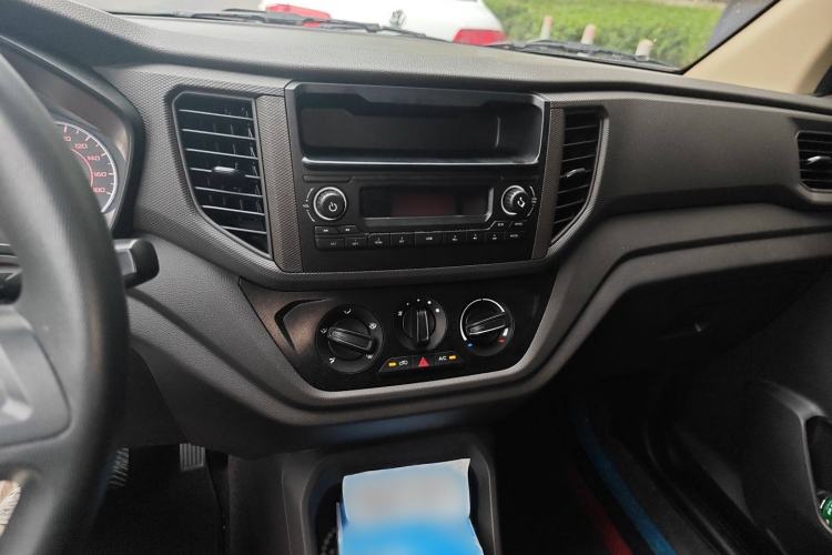 Used Wuling Hongguang V 2022 1.5L Jingqu Edition Electric-Assist LAR