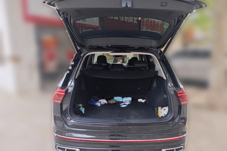 Used Volkswagen Tiguan L 2023 330TSI Automatic Two-Wheel Drive R-Line Flagship Edition Trunk