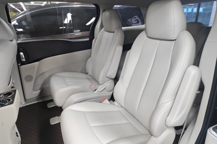 Used Buick GL8 2023 Land Executive Class Smart Enjoyment Model
