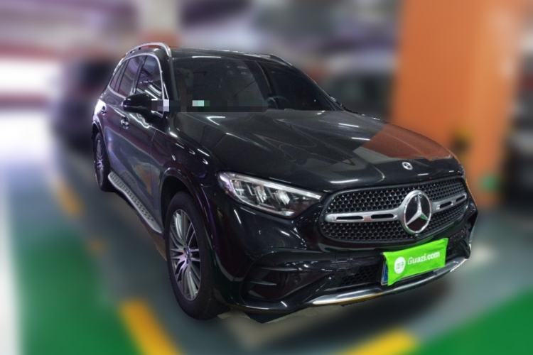 Used Mercedes-Benz GLC 2025 Refreshed GLC 300 L 4MATIC Dynamic Version 5 Seats Front Right 45 Deg