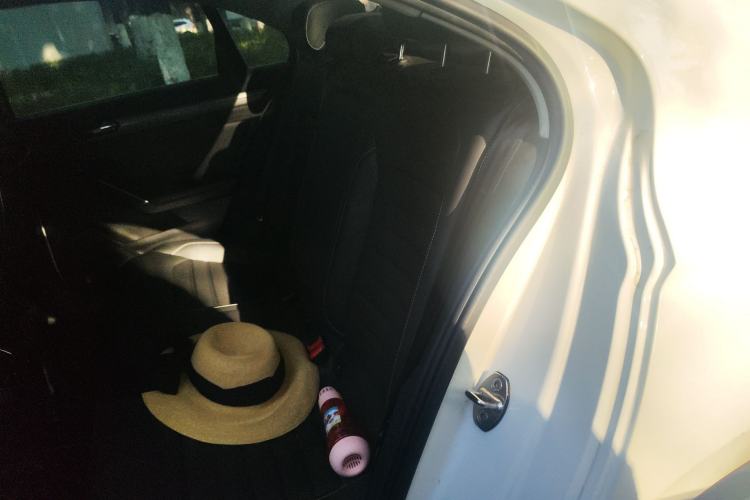 Used Volkswagen Lamando 2019 280TSI DSG Comfort Edition China VI standard Left Rear Seat