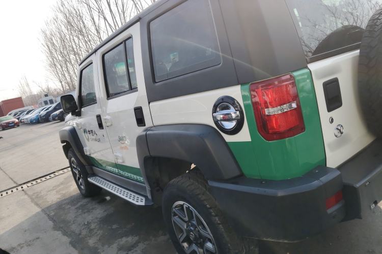 Used BAIC Off-Road BJ40 2017 40L 2.3T Automatic All-Wheel Drive Ring of the Tower Champion Edition
