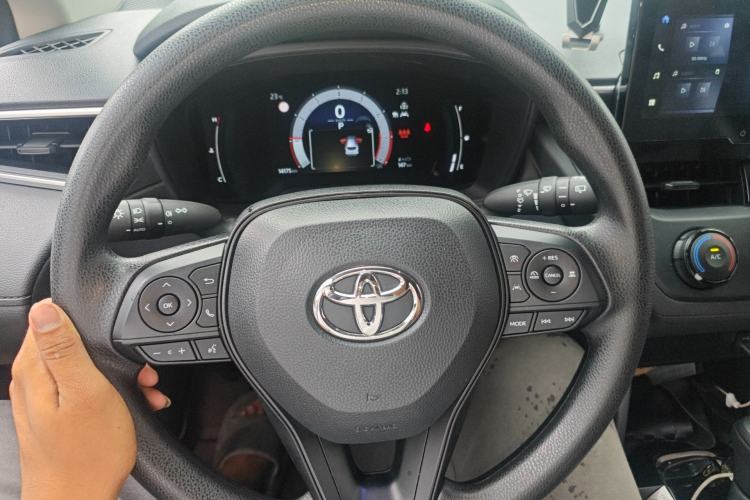 Used Toyota Corolla Cross 2024 2.0L Pioneer Edition
