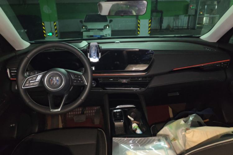 Used Buick Envision 2025 Encore Plus 28T All-Wheel-Drive Platinum Edition
