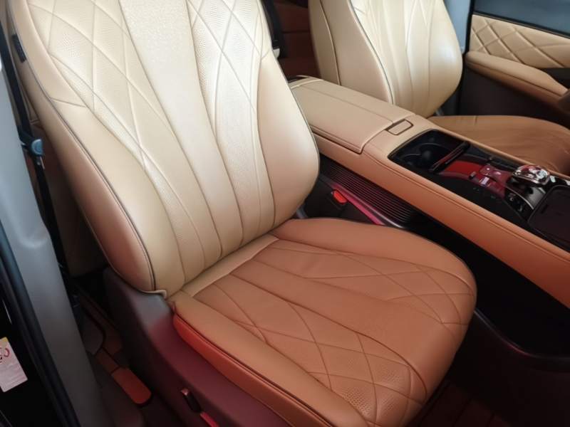 Used Denza D9 2022 DM-i 970 Four-Wheel Drive Prestige Model — 24