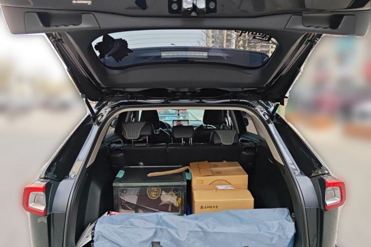 Used Toyota Wildlander 2022 2.0L CVT Four-Wheel Drive Luxury Edition Trunk