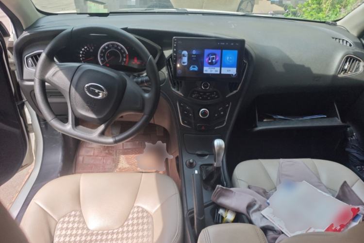 Used GAC Trumpchi GA3S Vision 2014 1.6L Manual Elite Edition Center Console