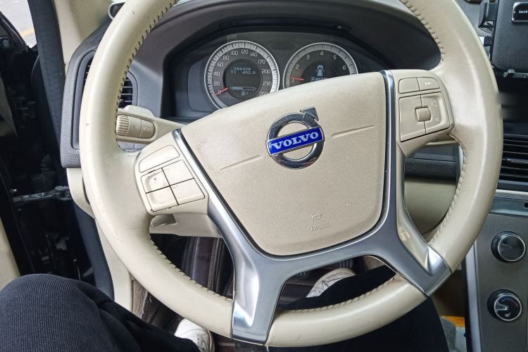 Used Volvo XC60 2011 2.0T Comfort Edition
