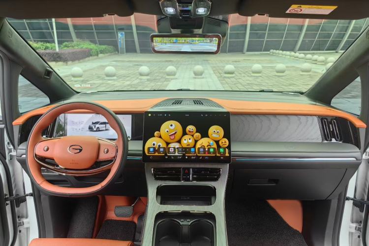 Used GAC Trumpchi Xiangwang M8 2025 Kunkun Series Ultra First-Class Cabin Interior 1