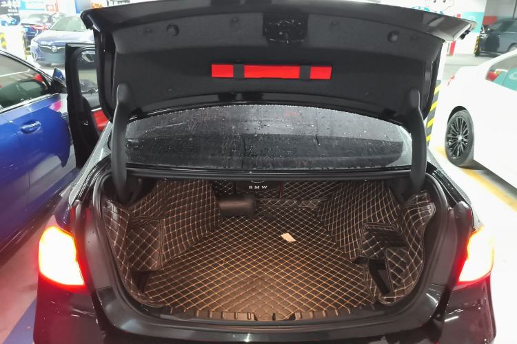 Used BMW 3 Series 2018 330i M Sport Night Edition Trunk