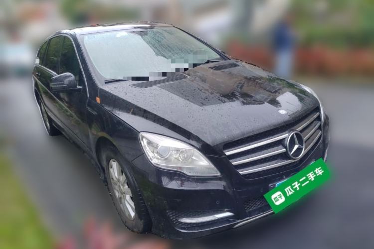 Used Mercedes-Benz R-Class 2014 R 320 4MATIC Business Model Front Right 45 Deg