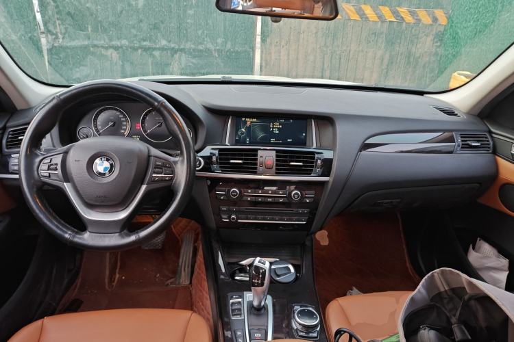 Used BMW X3 2013 Facelifted xDrive20i Luxury Edition Center Console