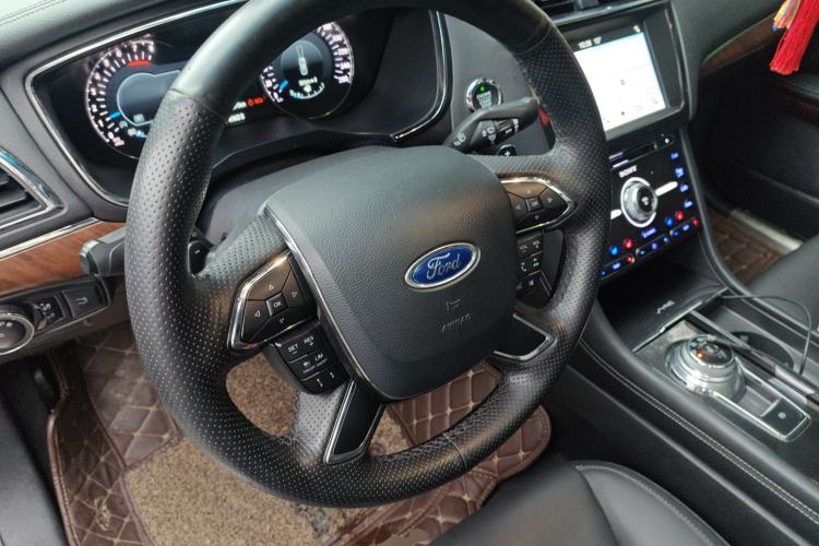 Used Ford Taurus 2017 EcoBoost 245 Flagship Model