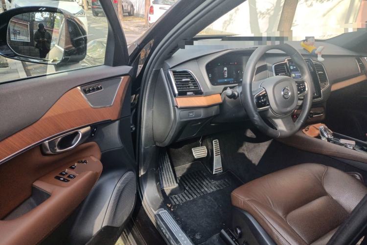 Used Volvo XC90 2023 B6 Zhiyi Luxury Edition 7-Seater
