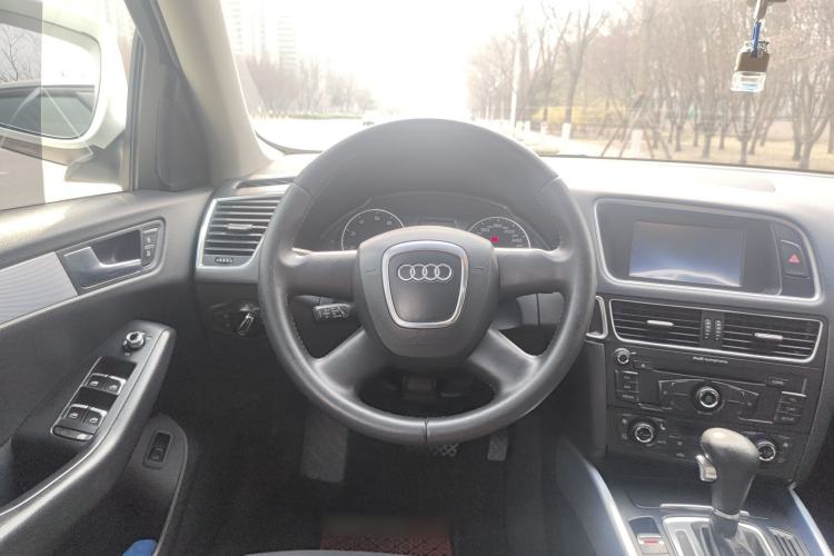 Used Audi Q5 2011 2.0TFSI Technology Model