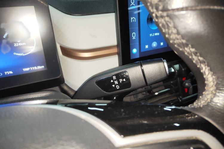 Used SOL E10X 2021 302 km Range Luxury Version 31.4 kWh