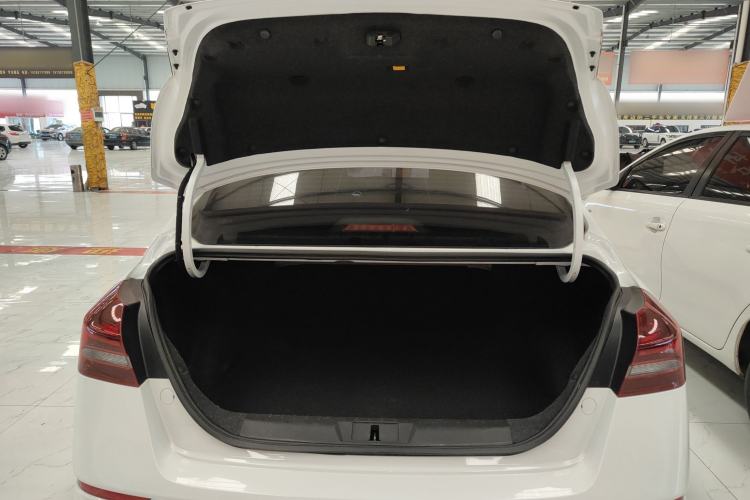 Used Geely Auto Emgrand 2021 UP 1.5L Manual Luxury Model
