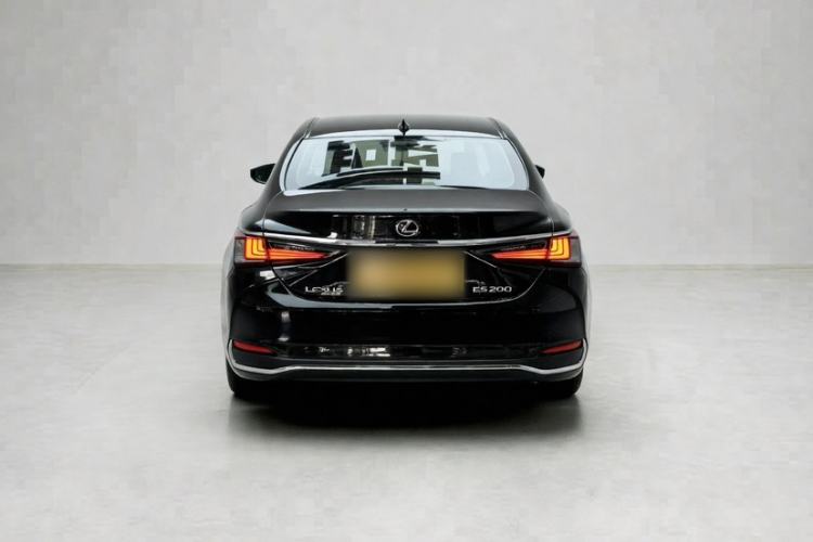 Used Lexus ES 2021 200 Excellence Edition
