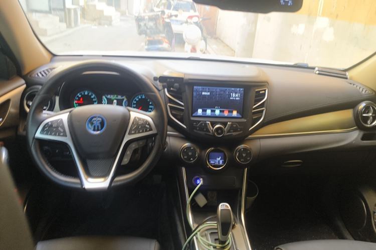 Used BYD Song New Energy 2017 Song DM 1.5TID All-Wheel Drive Luxury Model
