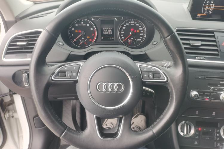 Used Audi Q3 2015 30 TFSI Comfort Model
