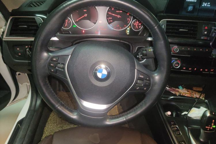 Used BMW 3 Series 2018 320Li Fashion Model Steering Wheel