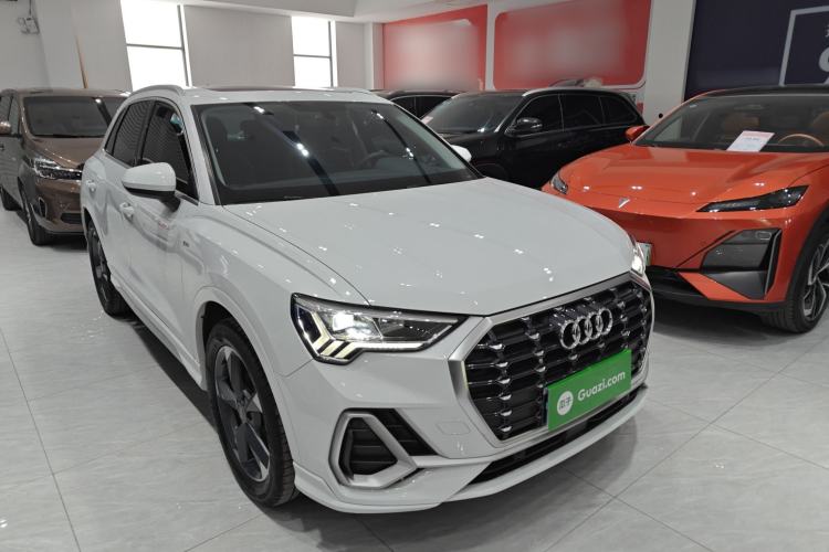 Used Audi Q3 2019 35 TFSI Fashion Dynamic Model
