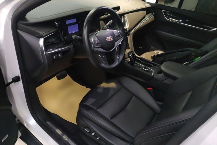 Used Cadillac XT5 2021 28T Luxury Model