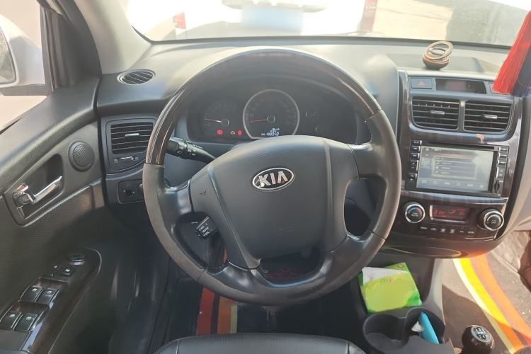Used Kia Sportage 2013 2.0L Manual Two-Wheel Drive GLS Steering Wheel