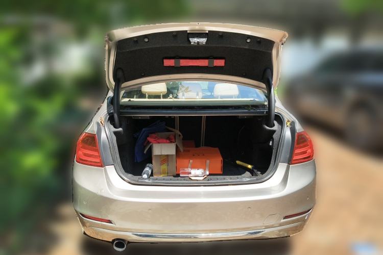 Used BMW 3 Series 2013 Facelifted 320Li Luxury Design Package