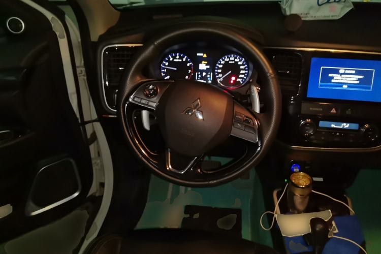 Used Mitsubishi Outlander 2019 2.4L 4x4 Zhi Xiang Edition 5 Seats China VI Standard