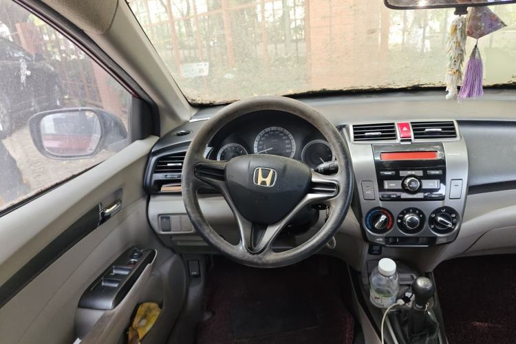 Used Honda City Classic 2012 1.5L manual Elite Edition