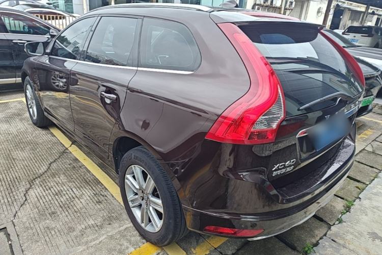 Used Volvo XC60 2017 T5 AWD Smart Upgrade Edition