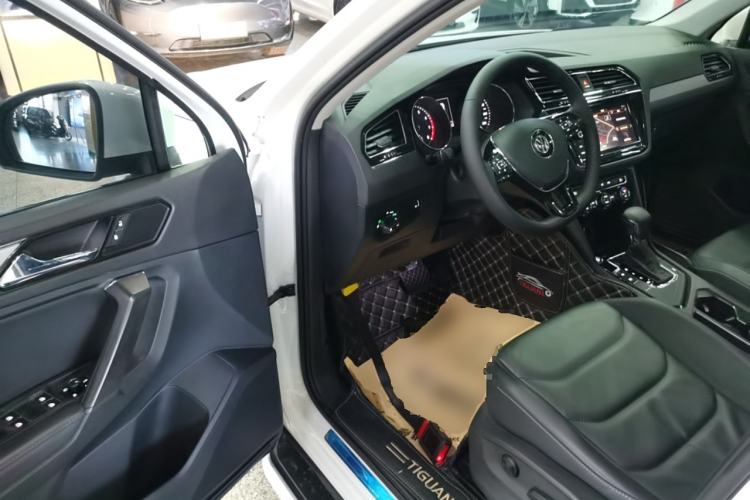 Used Volkswagen Tiguan L 2019 330TSI Automatic Two-Wheel Drive Panoramic Comfort Edition China V Standard